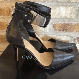 Marciano black leather pumps heels shoes sz 6 36 EUC